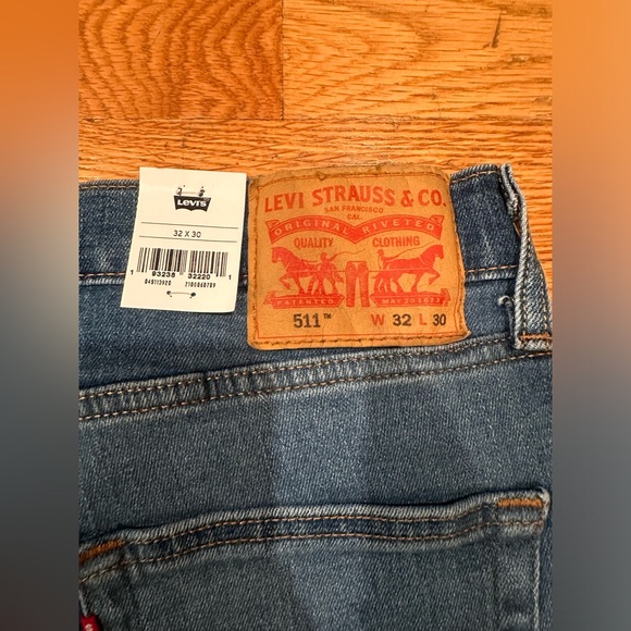 Levi Men’s Slim 32X30 Stretch Jeans - Picture 5 of 7